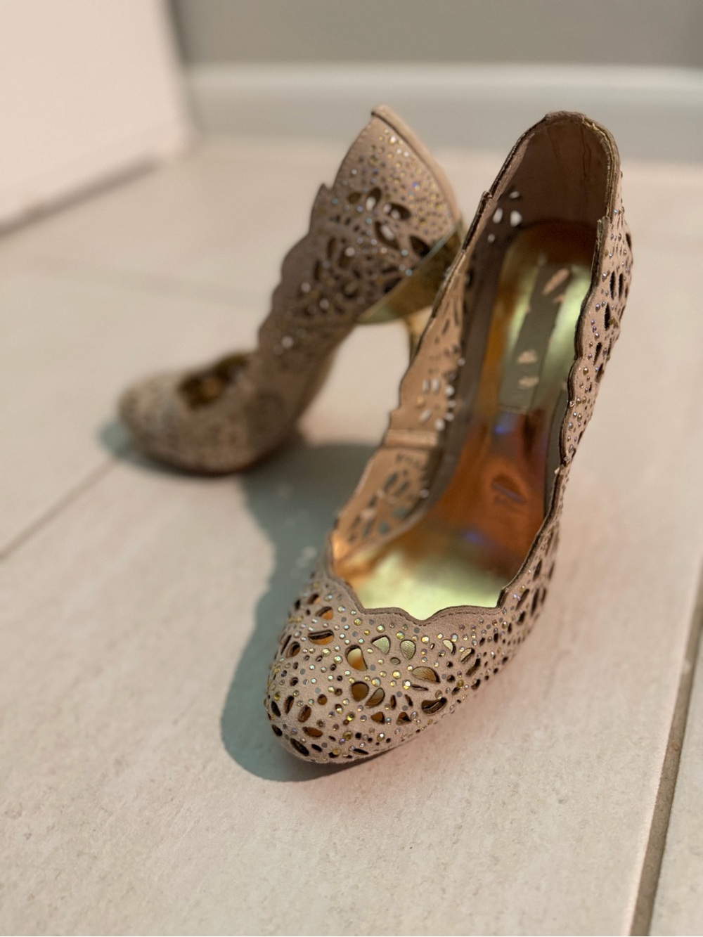 BCBGMaxAzria Peacock Nude Laser-Cut Pumps with Gold Stiletto Heel - Picture 9 of 14